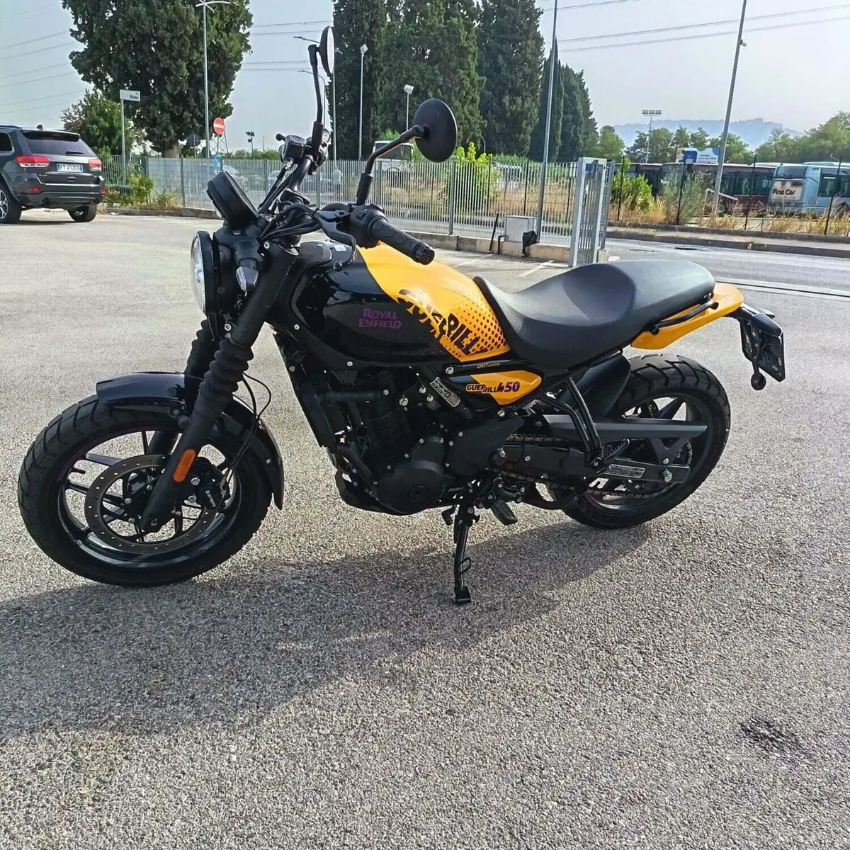 Royal Enfield Guerrilla 450 (2024 - 26) (4)
