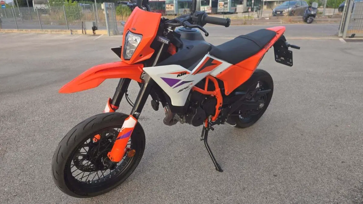 KTM 390 SMC R (2025 - 26) (5)