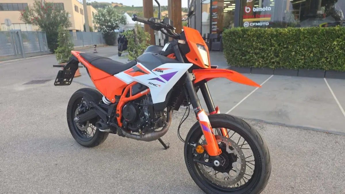 KTM 390 SMC R (2025 - 26) (6)