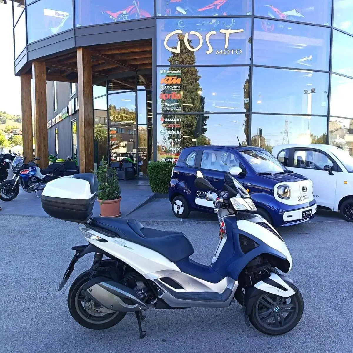 Piaggio Mp3 300 ie Yourban LT (2011 - 16) (2)