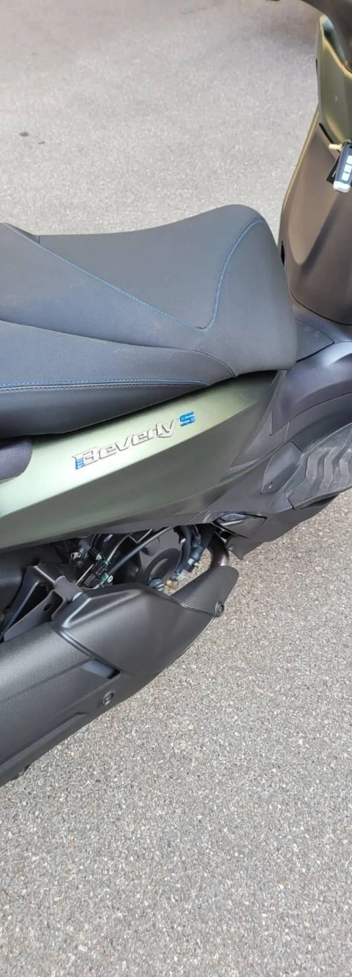 Piaggio Beverly 400 S (2025 - 26) (7)