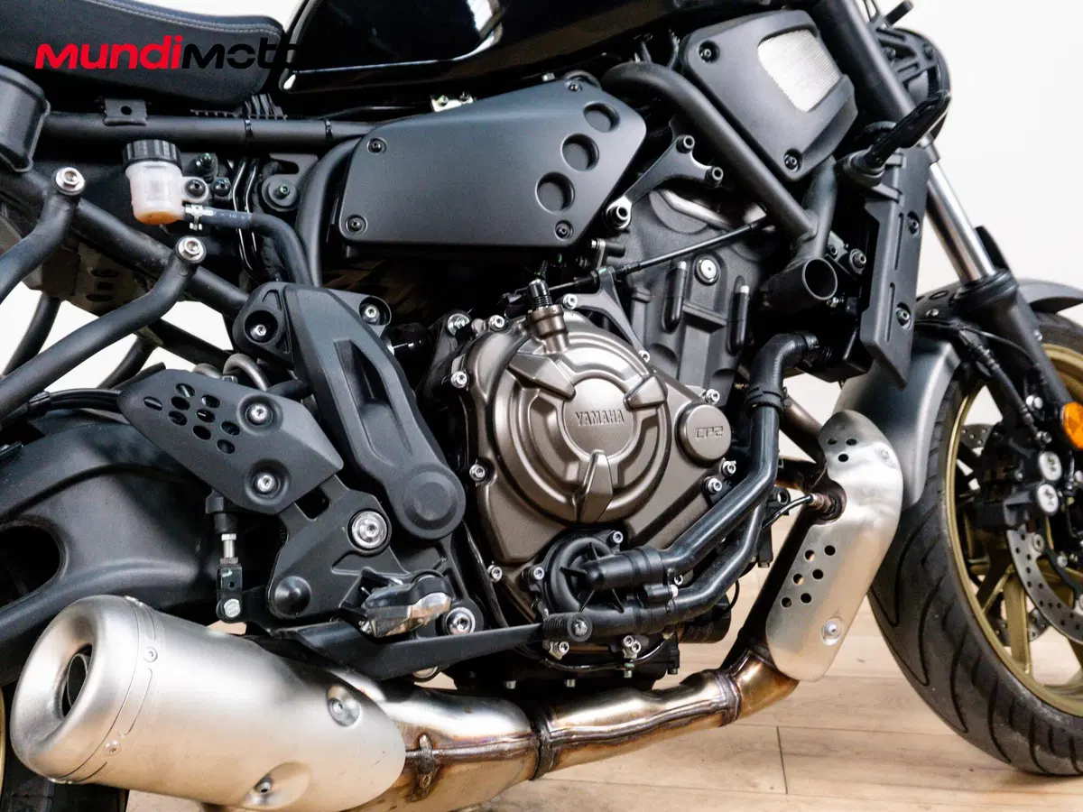 Yamaha XSR 700 (2021) (4)