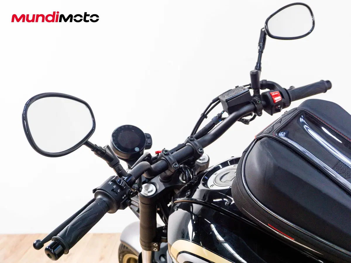 Yamaha XSR 700 (2021) (11)