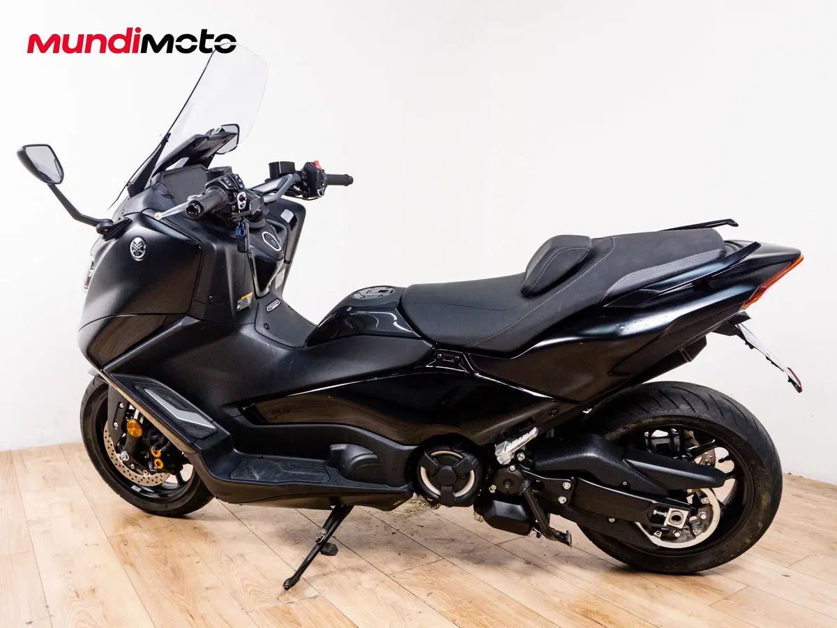 Yamaha T-Max 560 Tech Max (2025 - 26) (7)