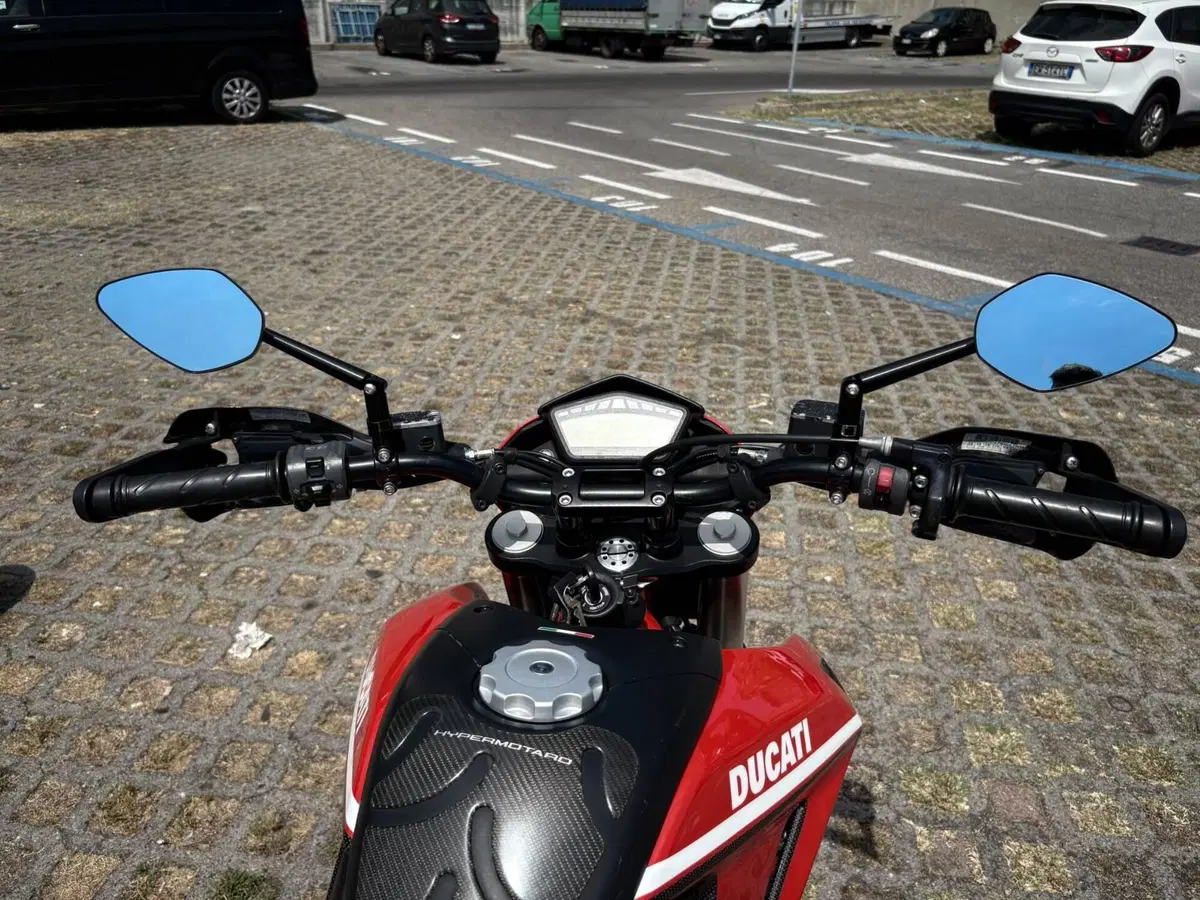 Ducati Hypermotard 796 (2012) (9)