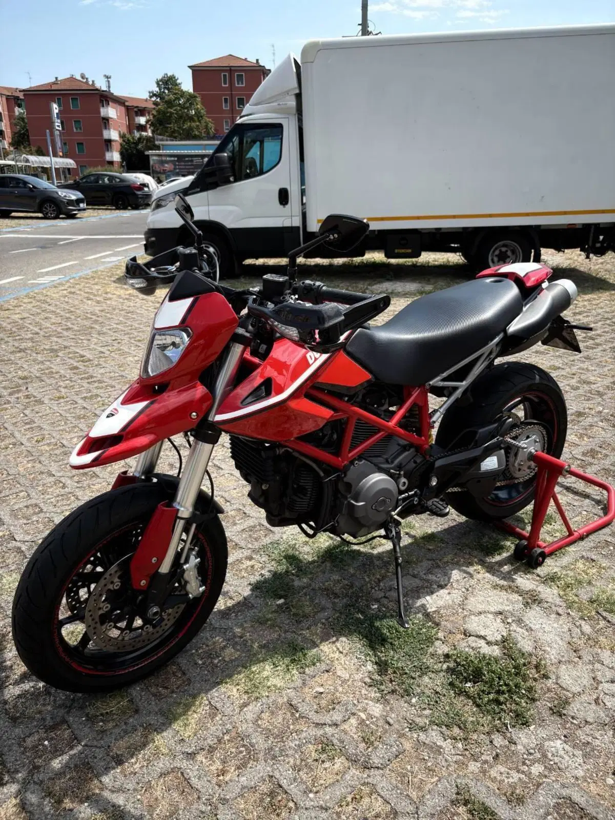 Ducati Hypermotard 796 (2012) (6)