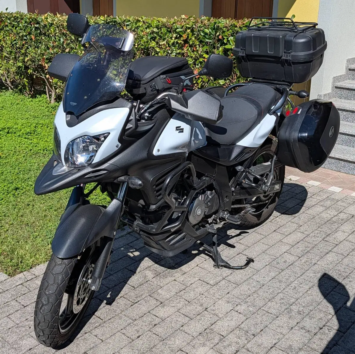 Suzuki V-Strom 650 ABS (2011 - 17) (2)