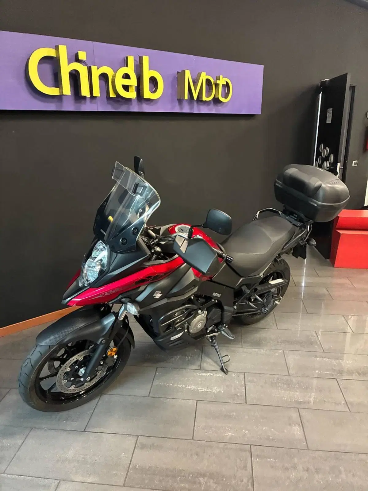 Suzuki V-Strom 650 (2021 - 25) (2)
