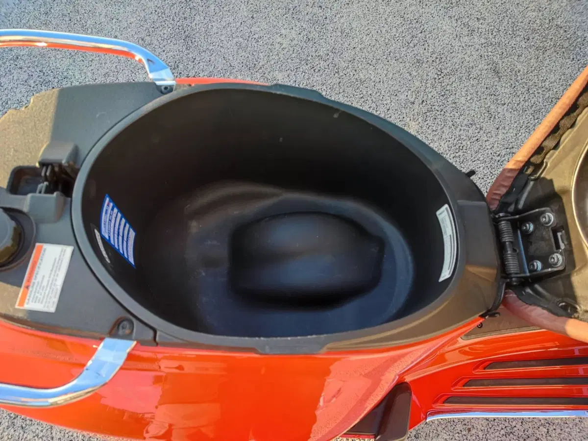 Vespa Primavera 125 (2021 - 23) (8)