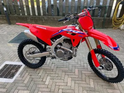Honda CRF 250R (2022) usata
