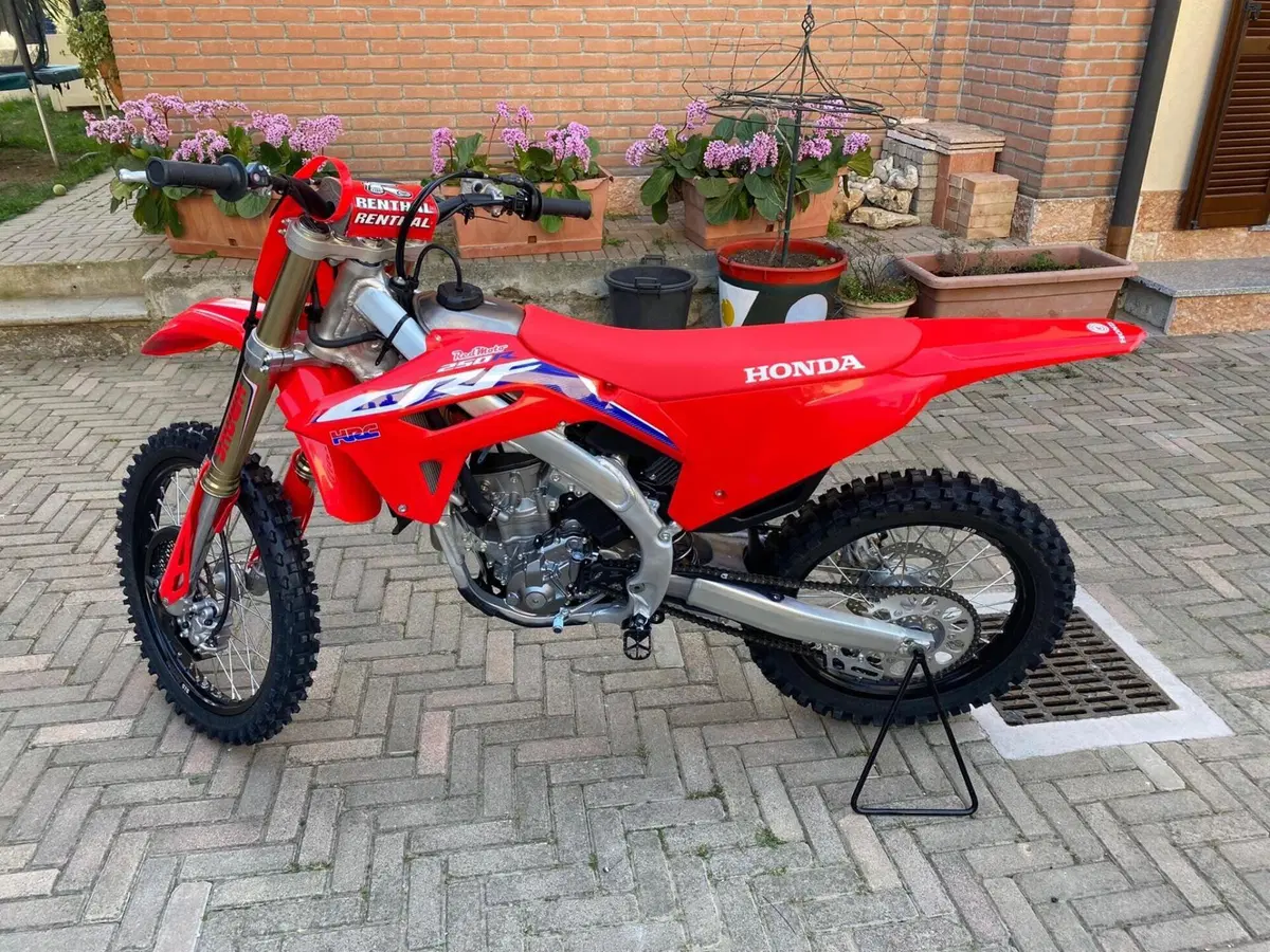 Honda CRF 250R (2022) (2)