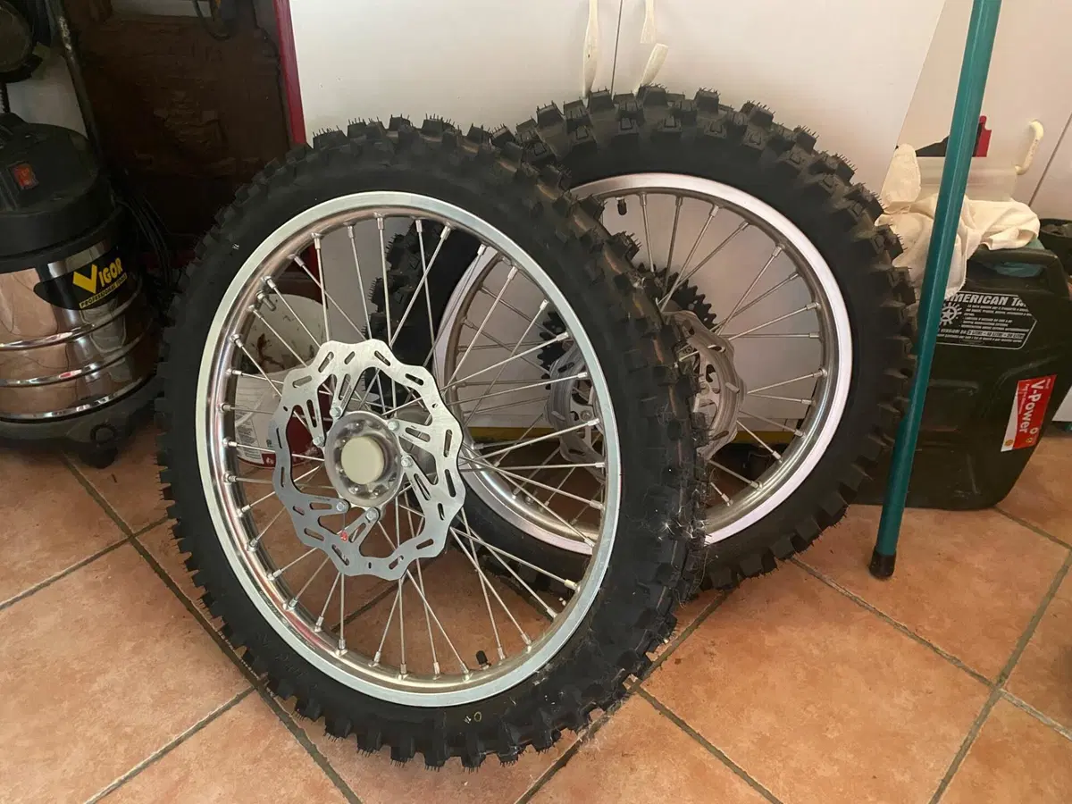 Honda CRF 250R (2022) (4)