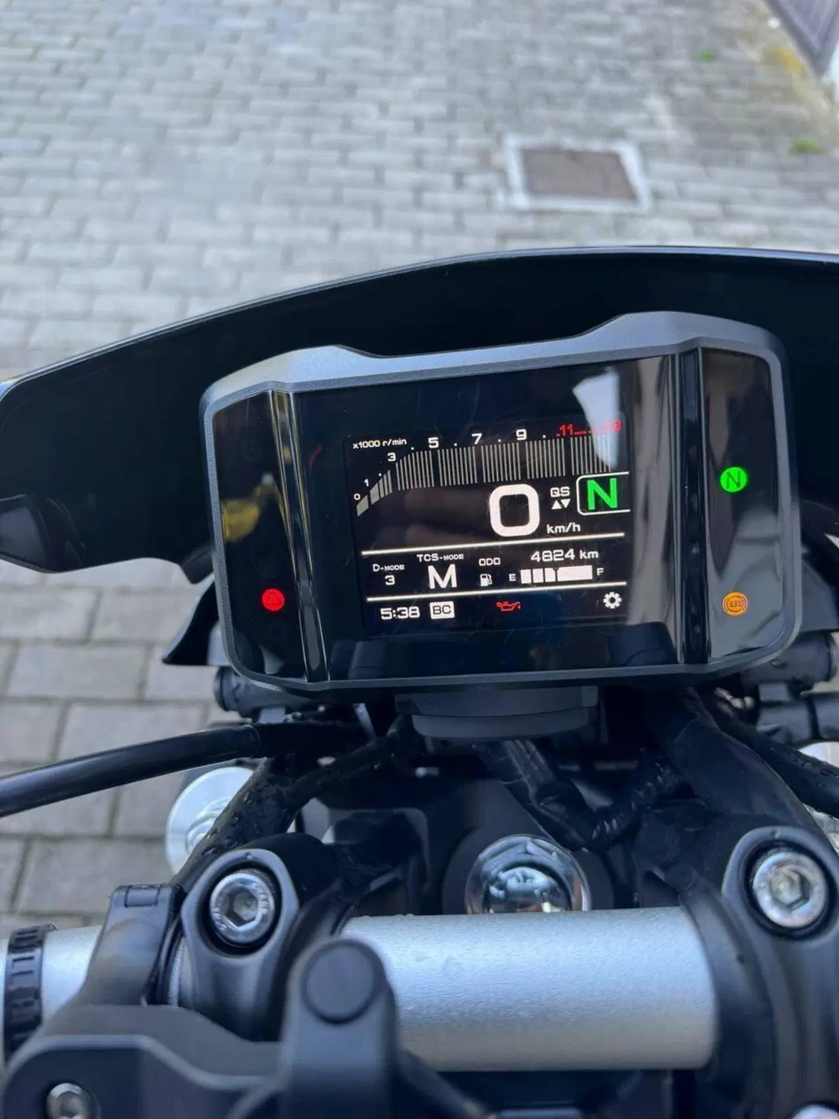 Yamaha MT-09 (2021 - 23) (11)