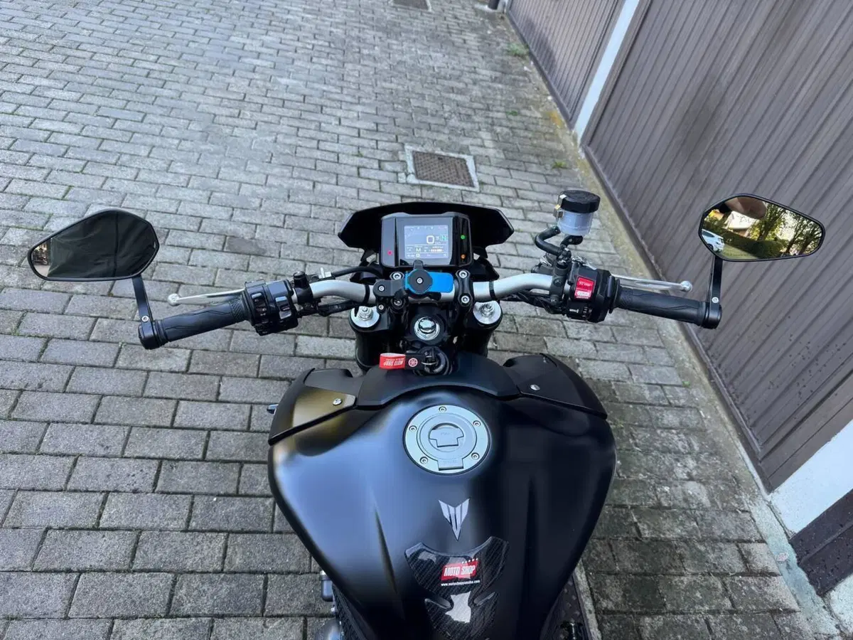 Yamaha MT-09 (2021 - 23) (10)