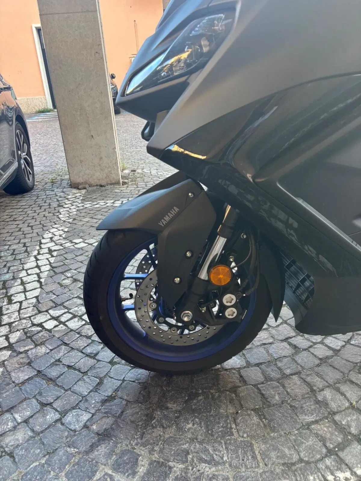 Yamaha T-Max 560 (2025 - 26) (3)