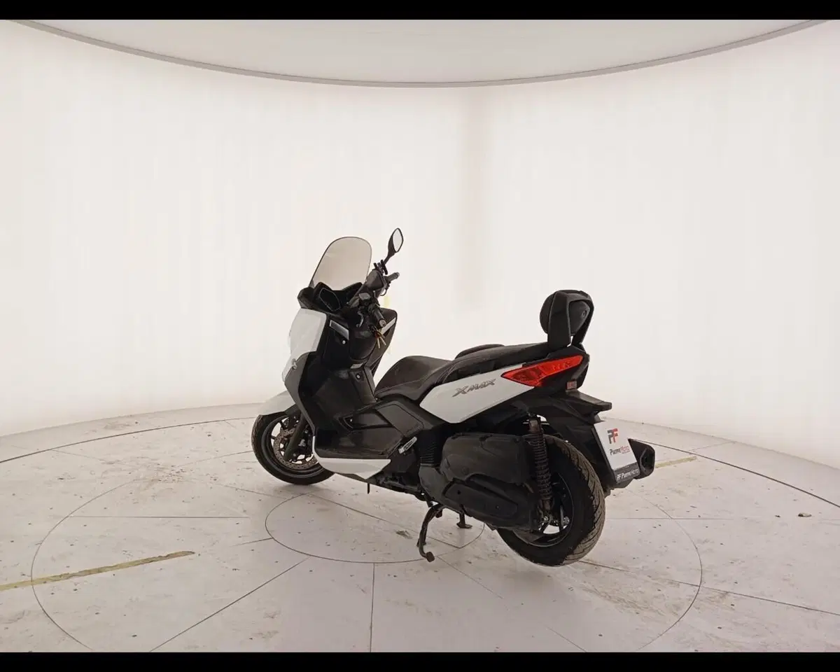 Yamaha X-Max 400 (2013 - 16) (7)