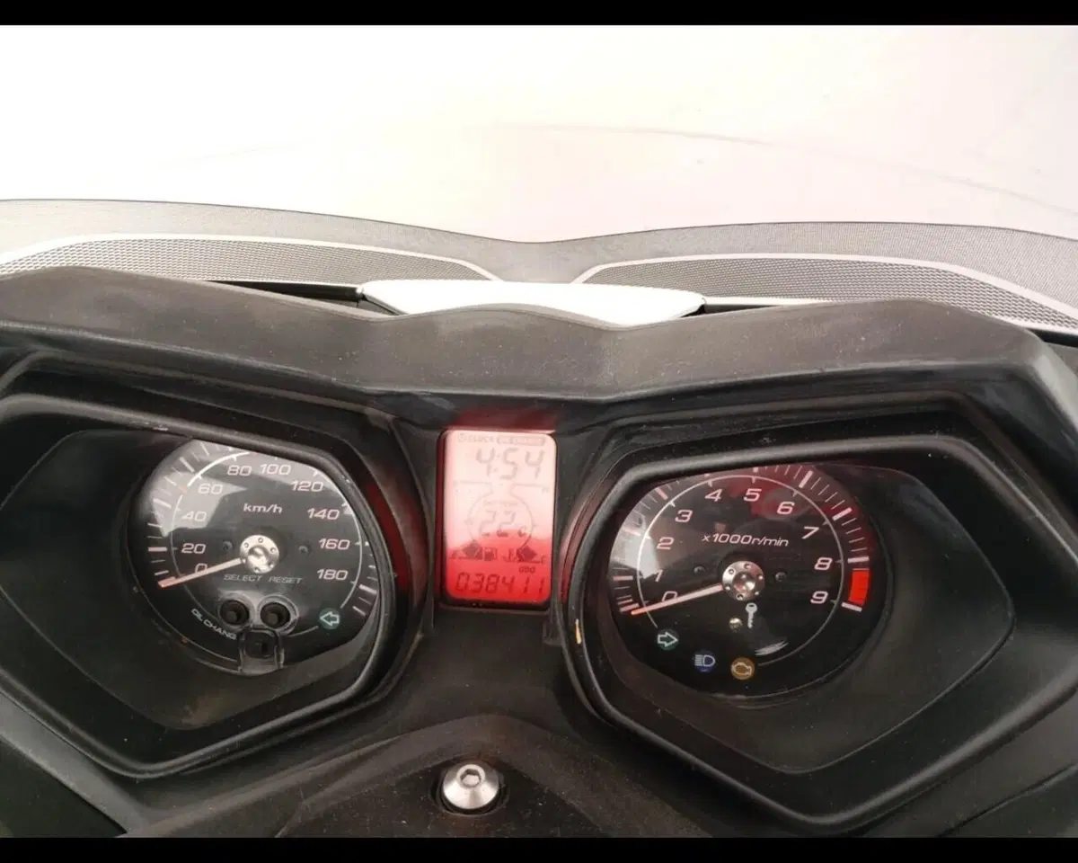 Yamaha X-Max 400 (2013 - 16) (9)