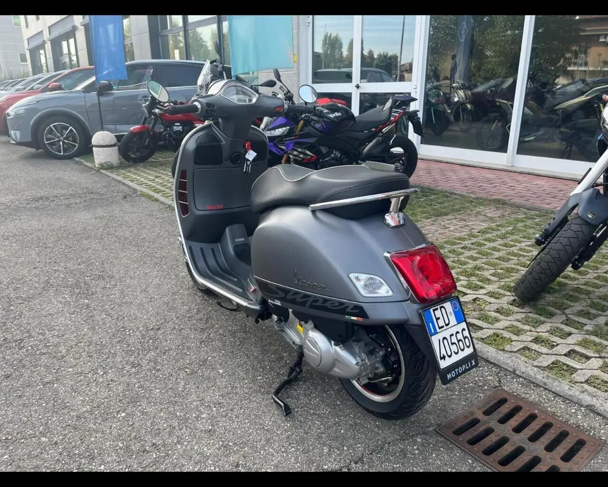 Vespa GTS 300 Super ABS (2014 - 16) (7)