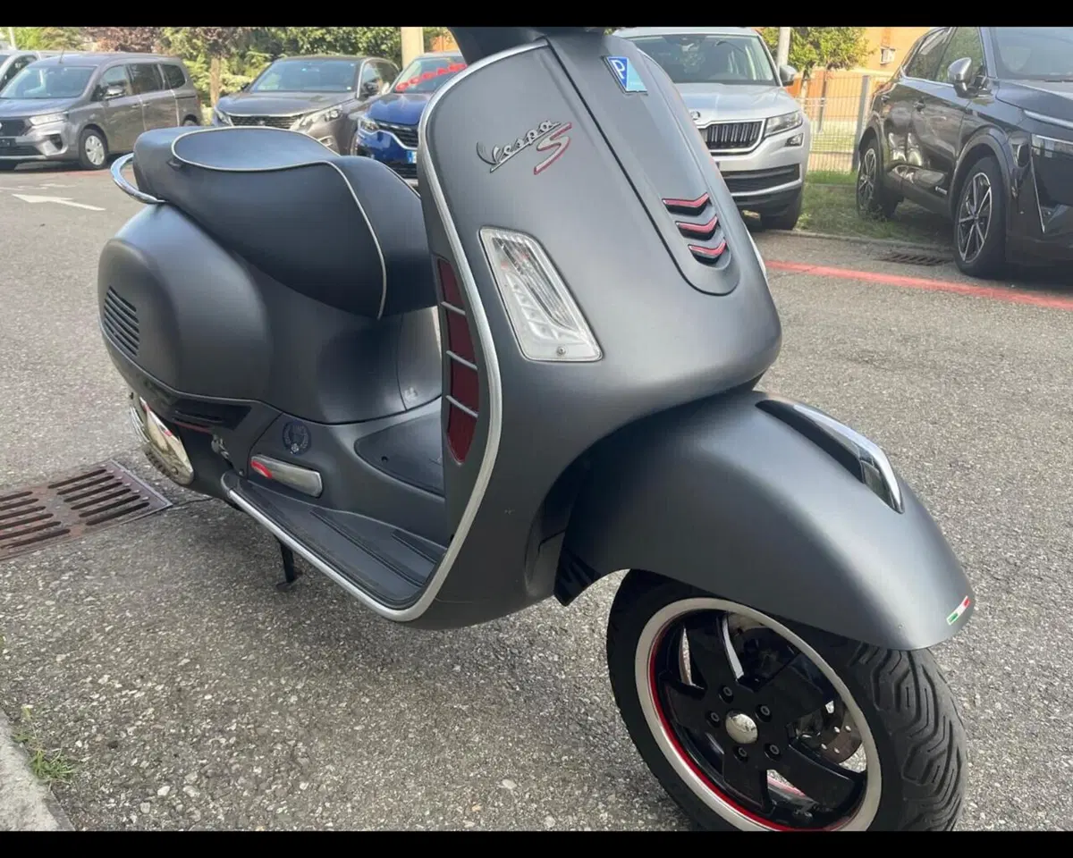 Vespa GTS 300 Super ABS (2014 - 16) (10)
