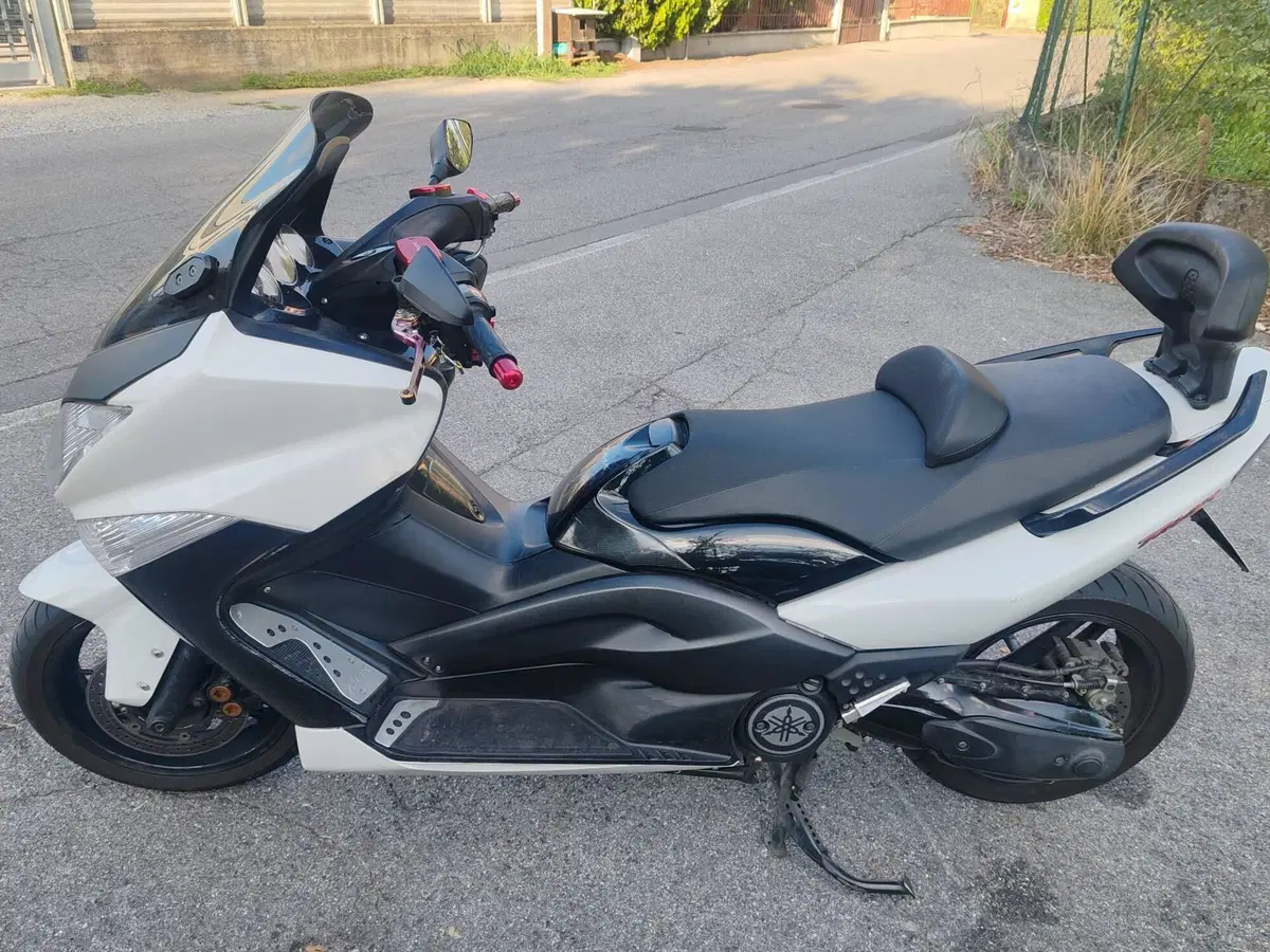 Yamaha T-Max 500 White Max (2010 - 11) (4)