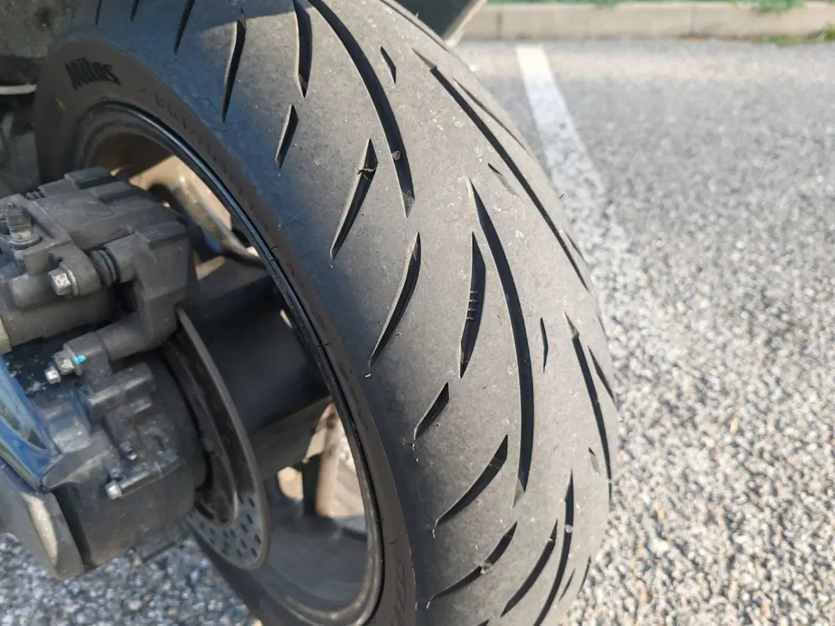 Yamaha T-Max 500 White Max (2010 - 11) (9)