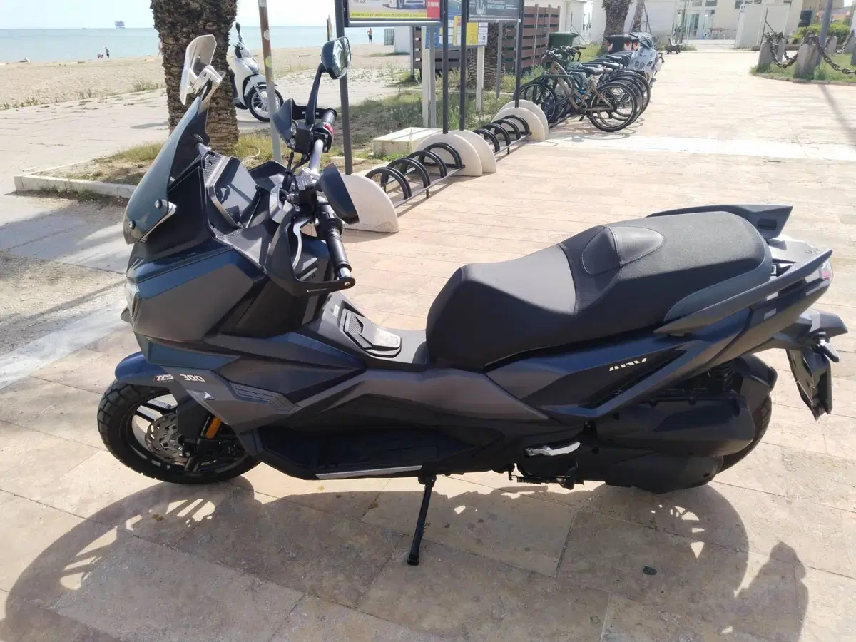 Sym ADX 300 (2024 - 26) (11)