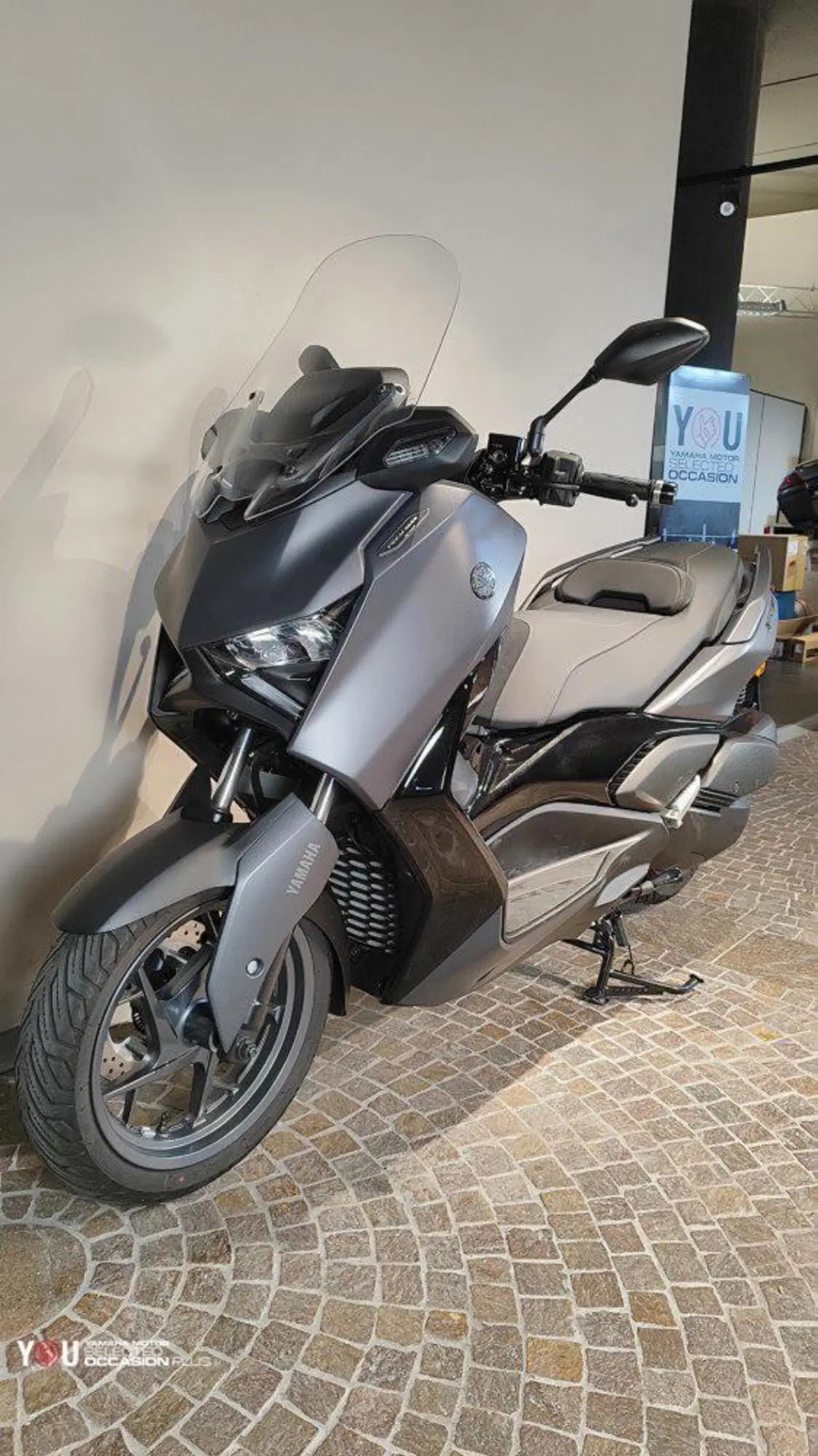 Yamaha X-Max 300 Tech Max (2025 - 26) (3)
