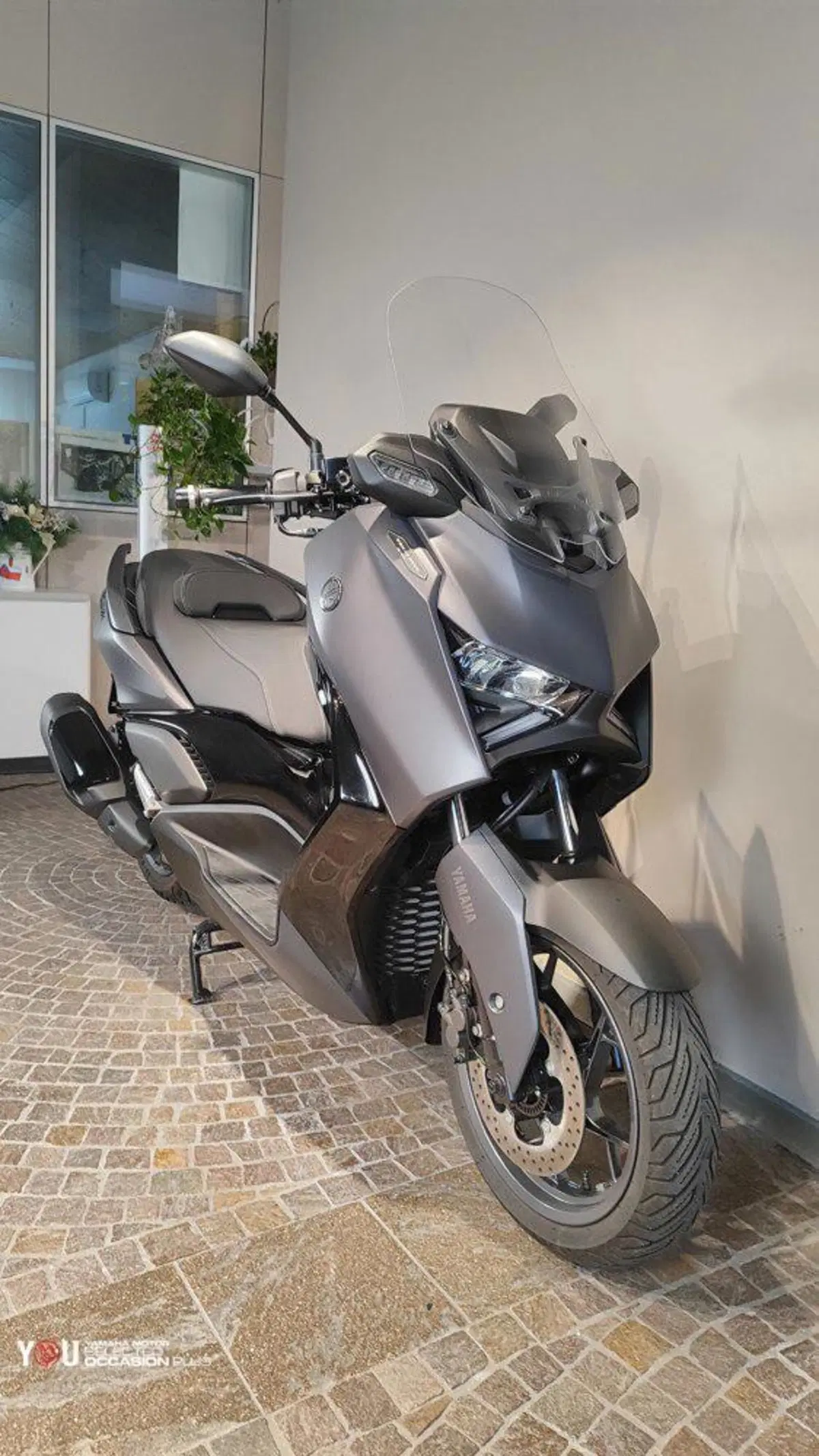 Yamaha X-Max 300 Tech Max (2025 - 26) (4)