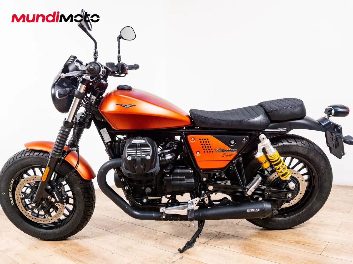 Moto Guzzi V9 Bobber Sport (2019 - 20) (6)