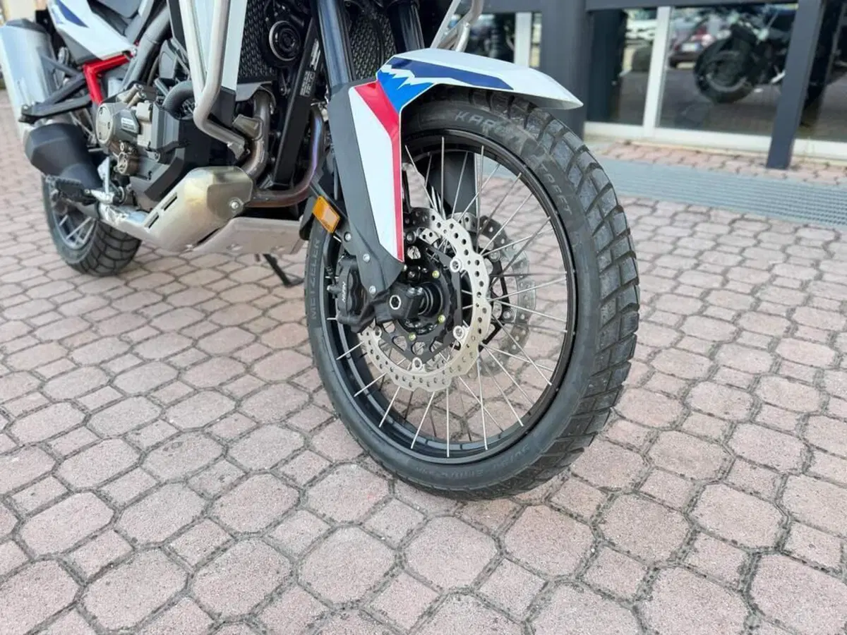 Honda Africa Twin CRF 1100L ES DCT (2024 - 26) (7)