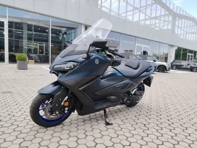 Yamaha T-Max 560 (2022 - 24) usata