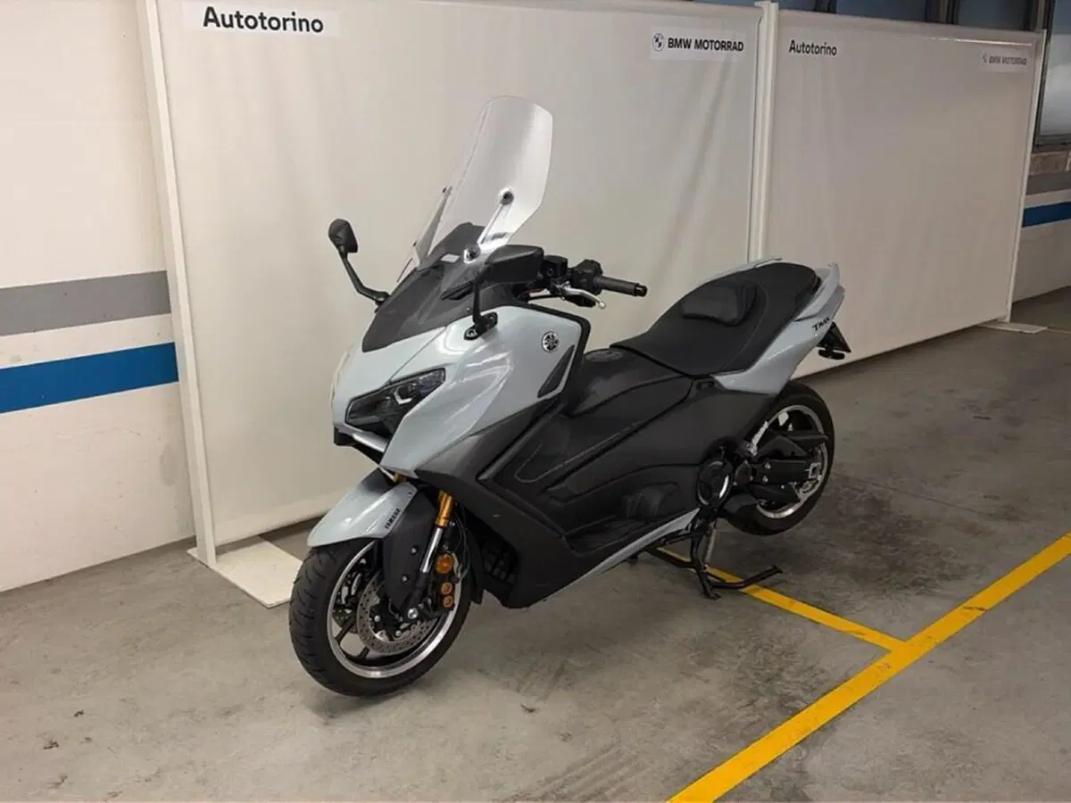 Yamaha T-Max 560 Tech Max (2025 - 26)
