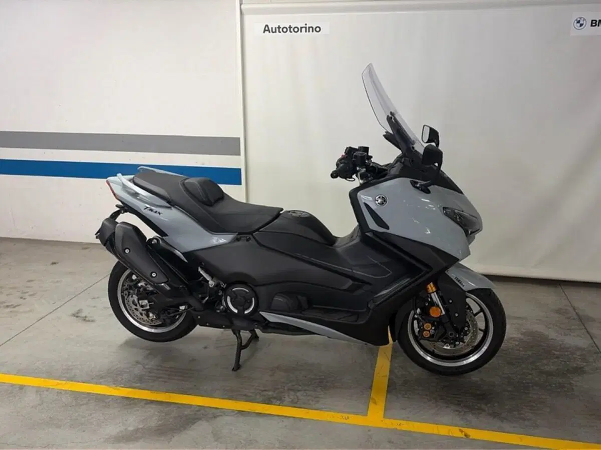Yamaha T-Max 560 Tech Max (2025 - 26) (5)