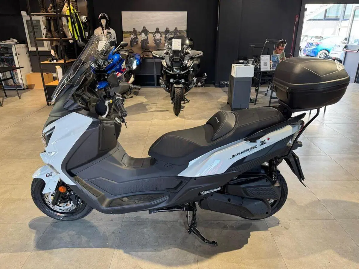 Sym Joymax 300 Z+ (2021 - 24) (5)