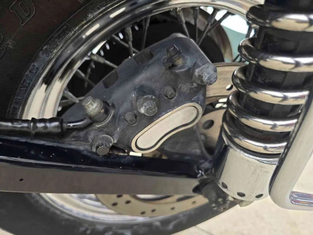 Harley-Davidson 883 Standard (2001 - 05) - XL 883 (37)