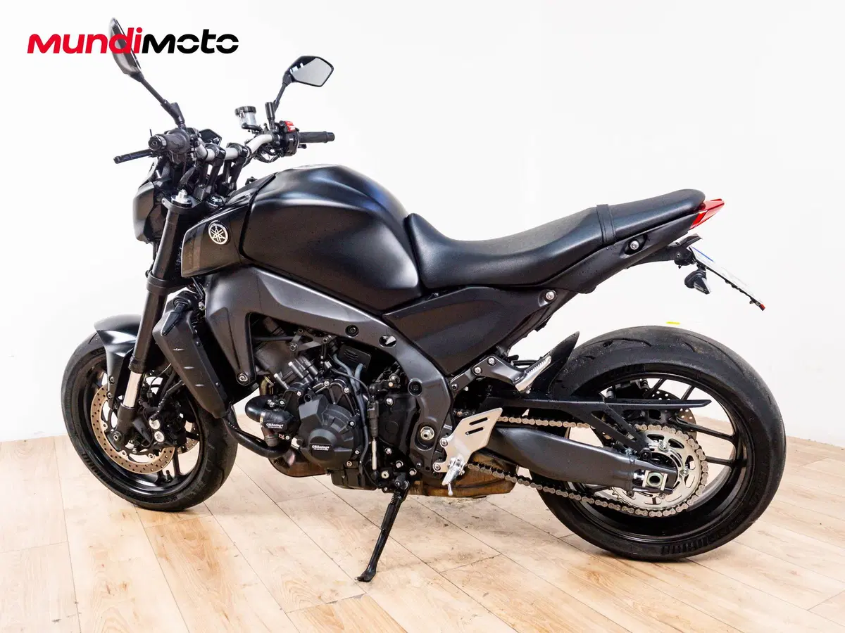 Yamaha MT-09 (2024 - 26) (7)