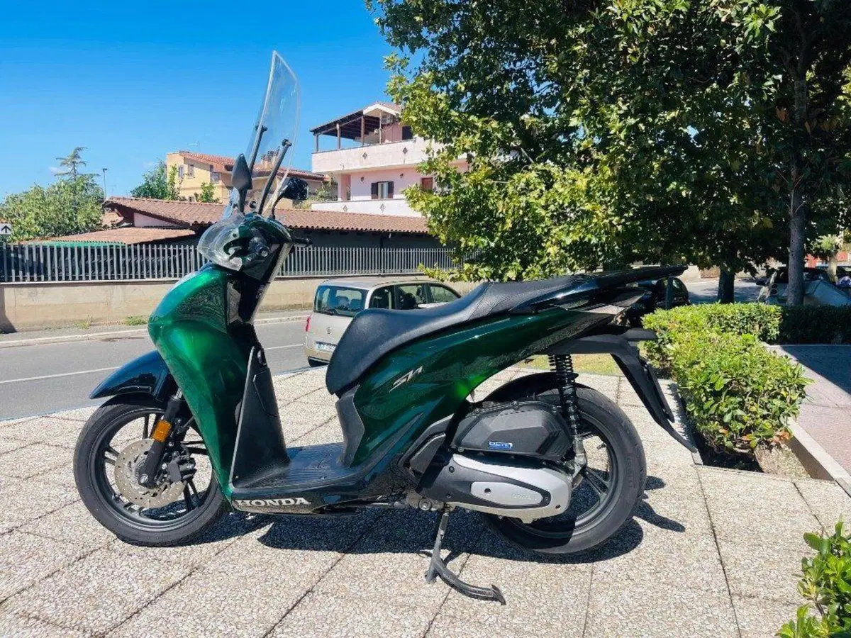Honda SH 125i Vetro (2024 - 25) (7)