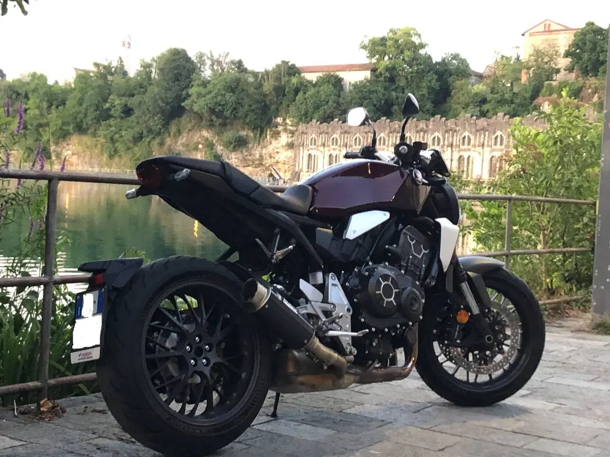 Honda CB 1000 R (2021 - 25) (5)