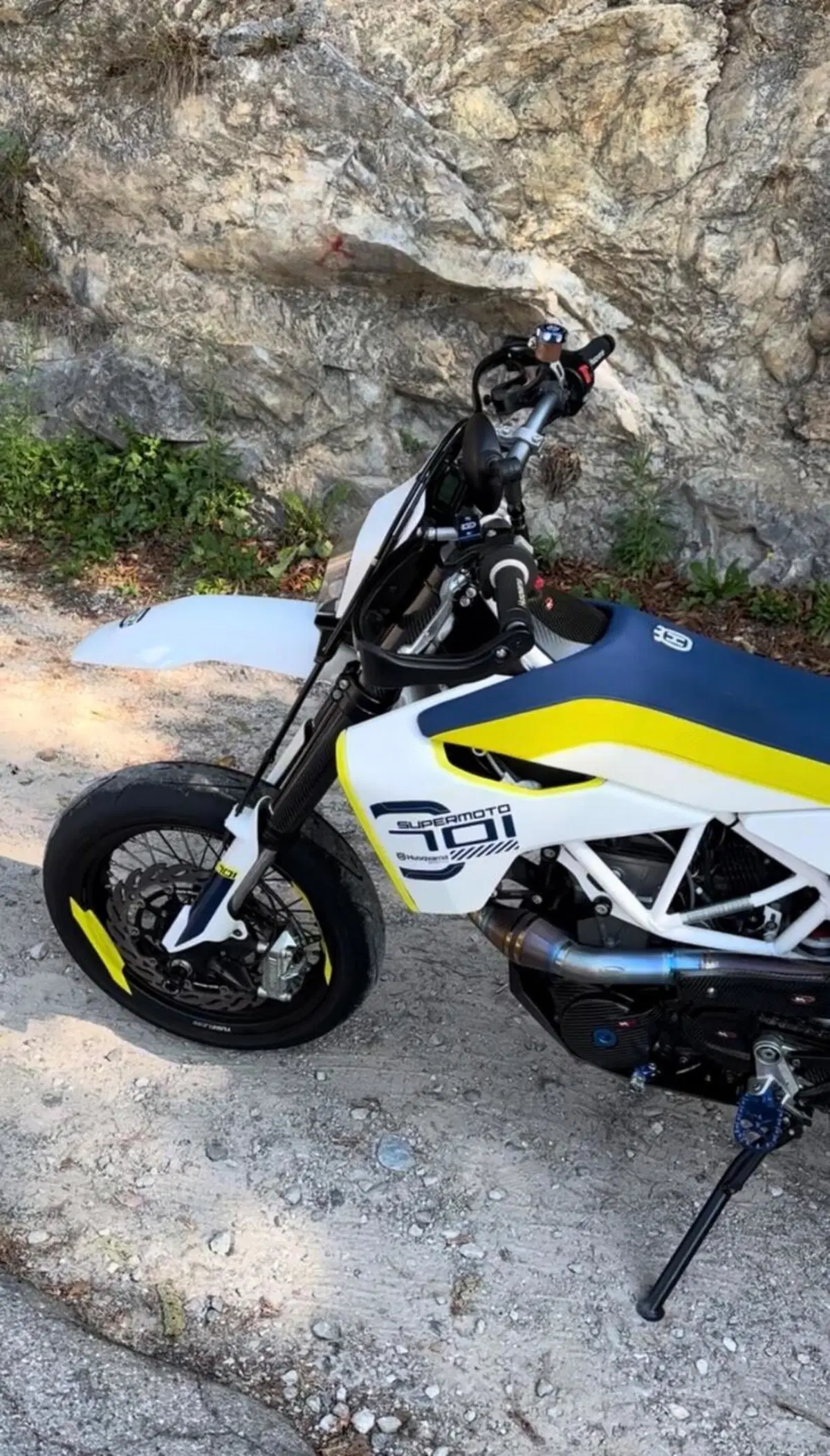 Husqvarna 701 Supermoto (2017 - 19) (6)