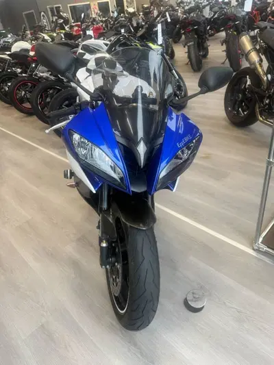 Yamaha YZF R6 (2008 - 09) usata