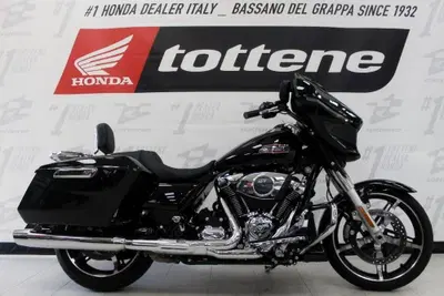 Harley-Davidson Street Glide (2024 - 26) usata