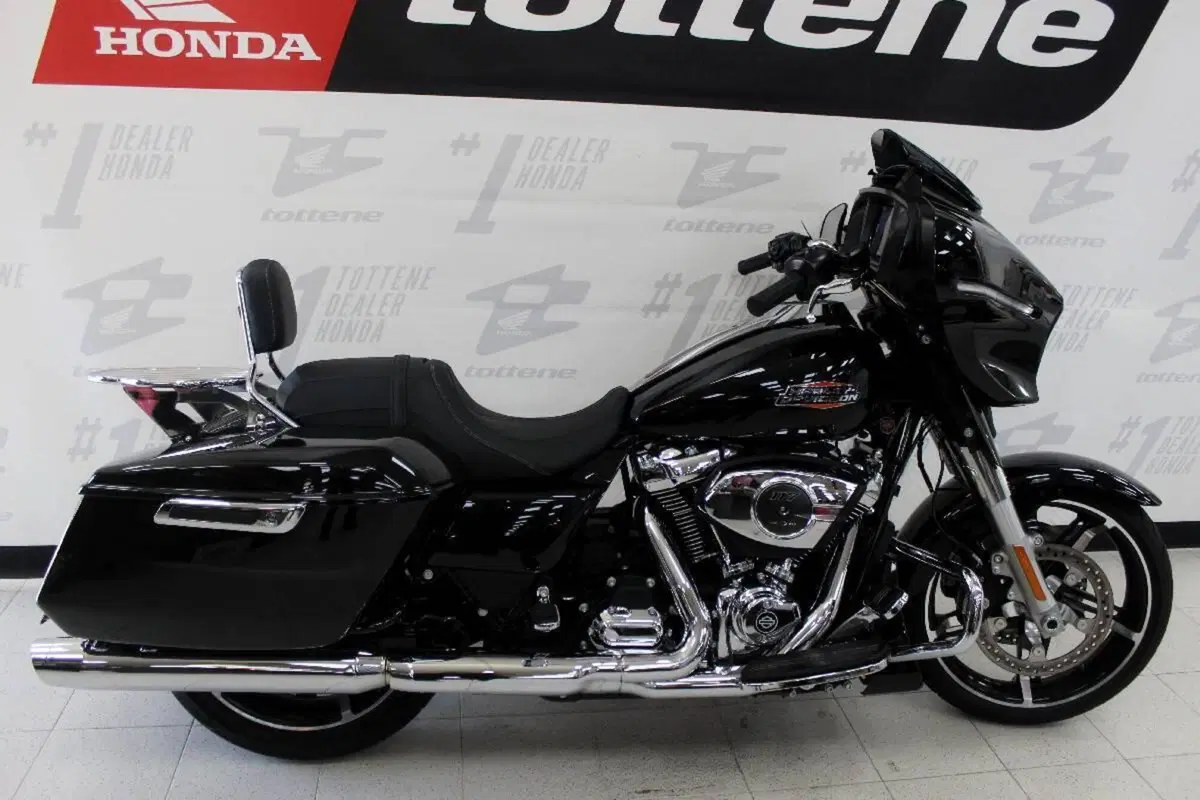 Harley-Davidson Street Glide (2024 - 26) (2)
