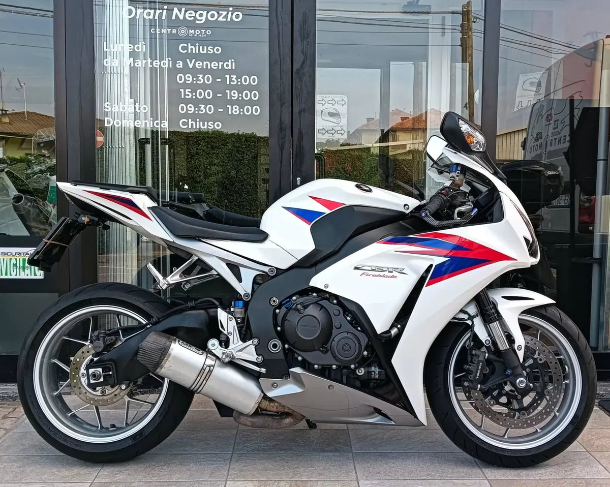 Honda CBR 1000 RR Fireblade (2012 - 16)