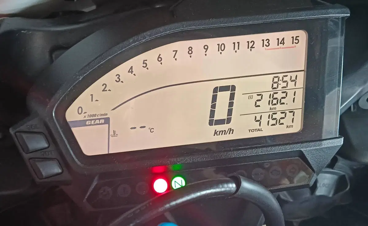Honda CBR 1000 RR Fireblade (2012 - 16) (8)