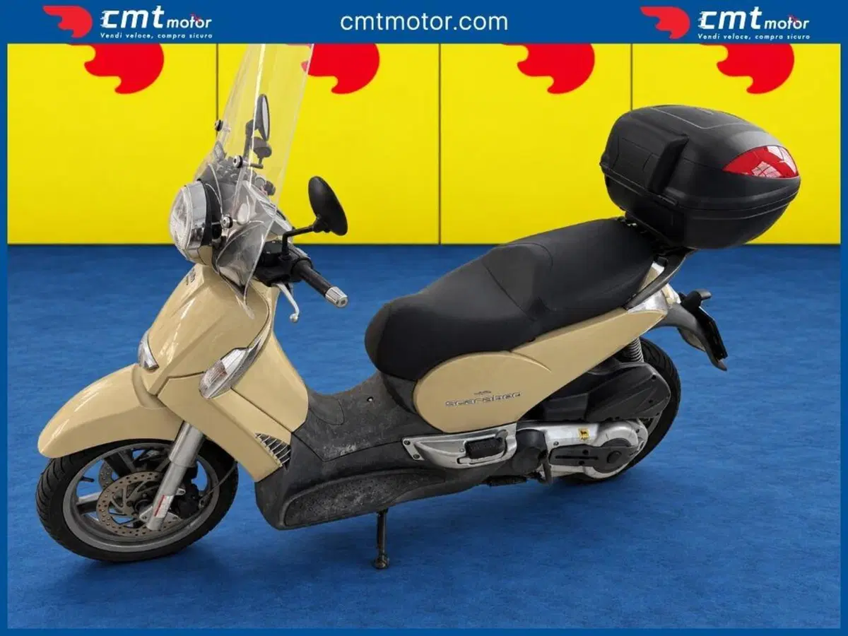 Aprilia Scarabeo 500 (2007 - 12) (2)