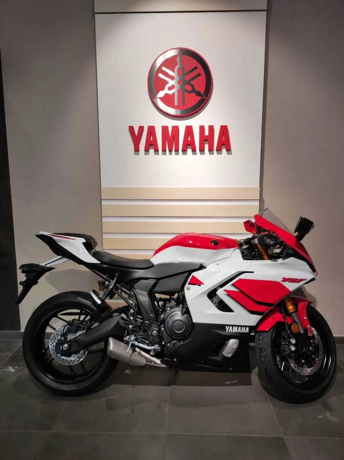 Yamaha YZF R7 70th (2026)