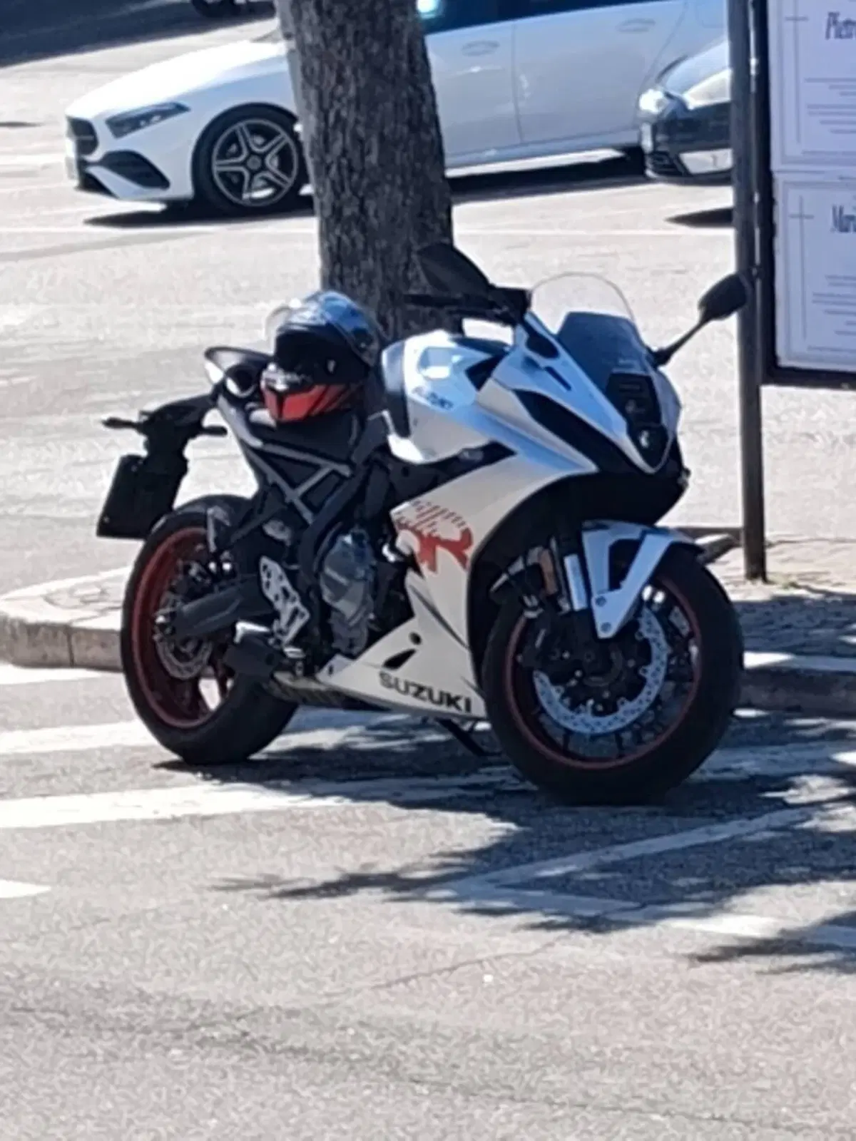 Suzuki GSX-8R (2024 - 26) (4)