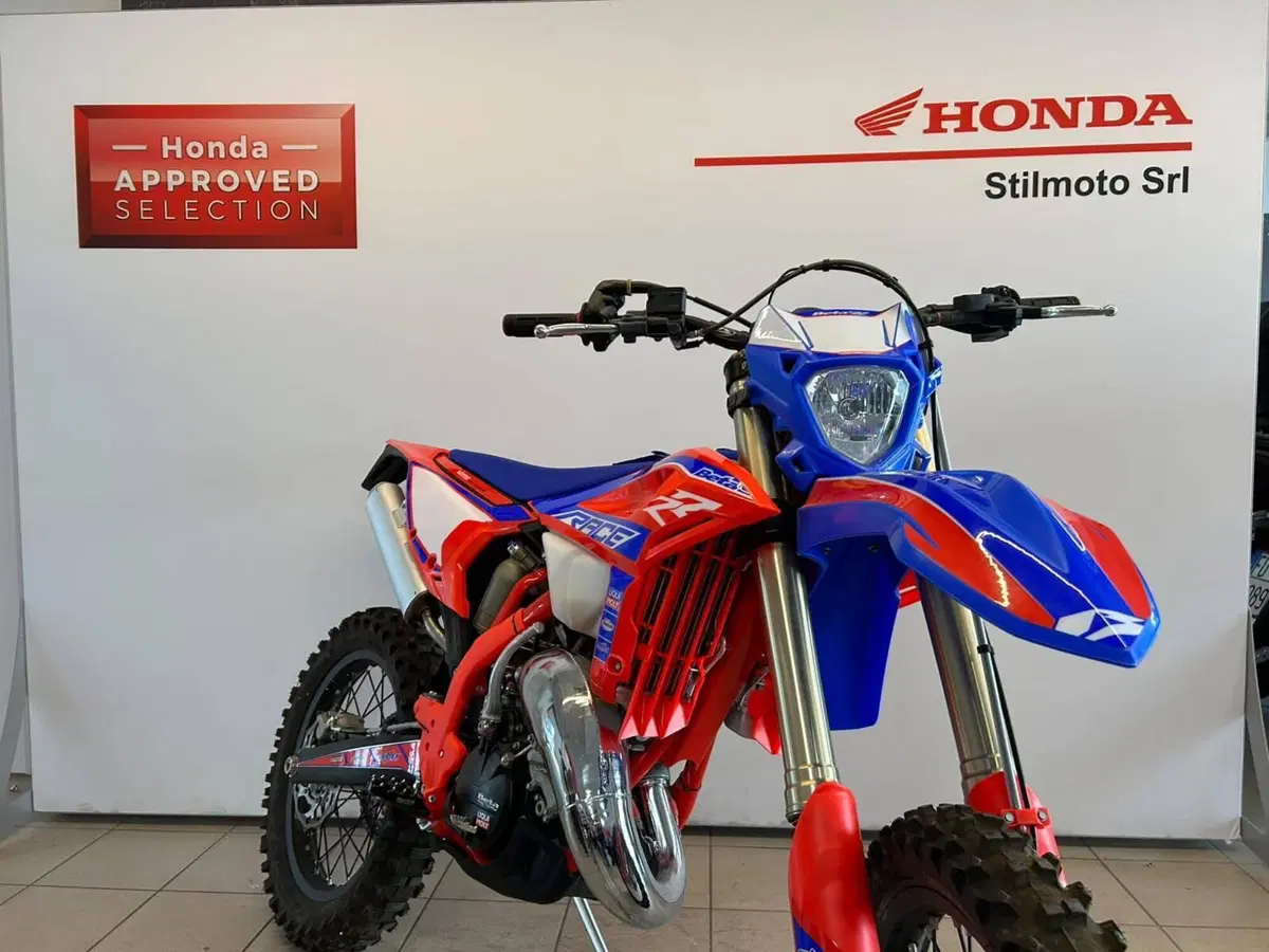 Betamotor RR 125 2T Enduro Race (2025) (2)