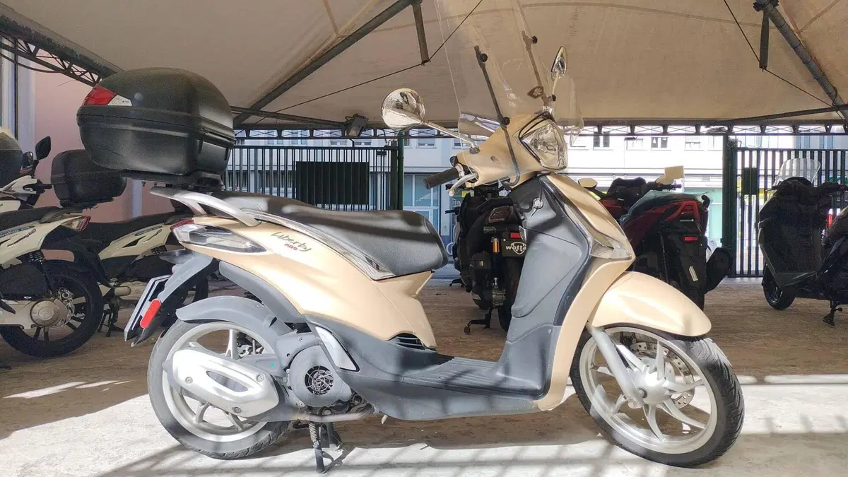 Piaggio Liberty 150 3V ABS (2021 - 24) (2)