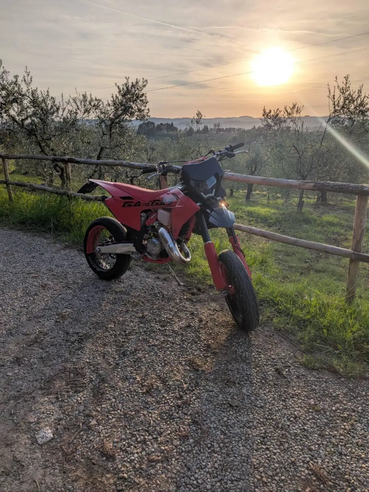 GASGAS EC 125 (2025) (13)